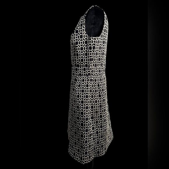 Ralph Lauren A-Line Sleeveless Dress (10) - Picture 5 of 8